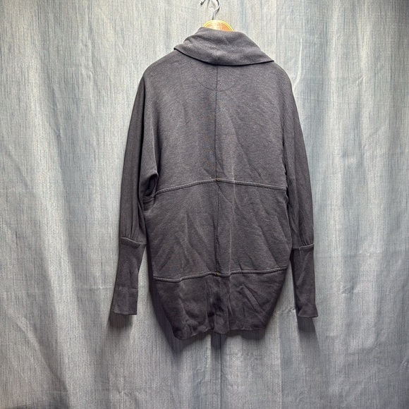 Aritzia Wilfred Gray diderot cardigan size XXS - Picture 7 of 8